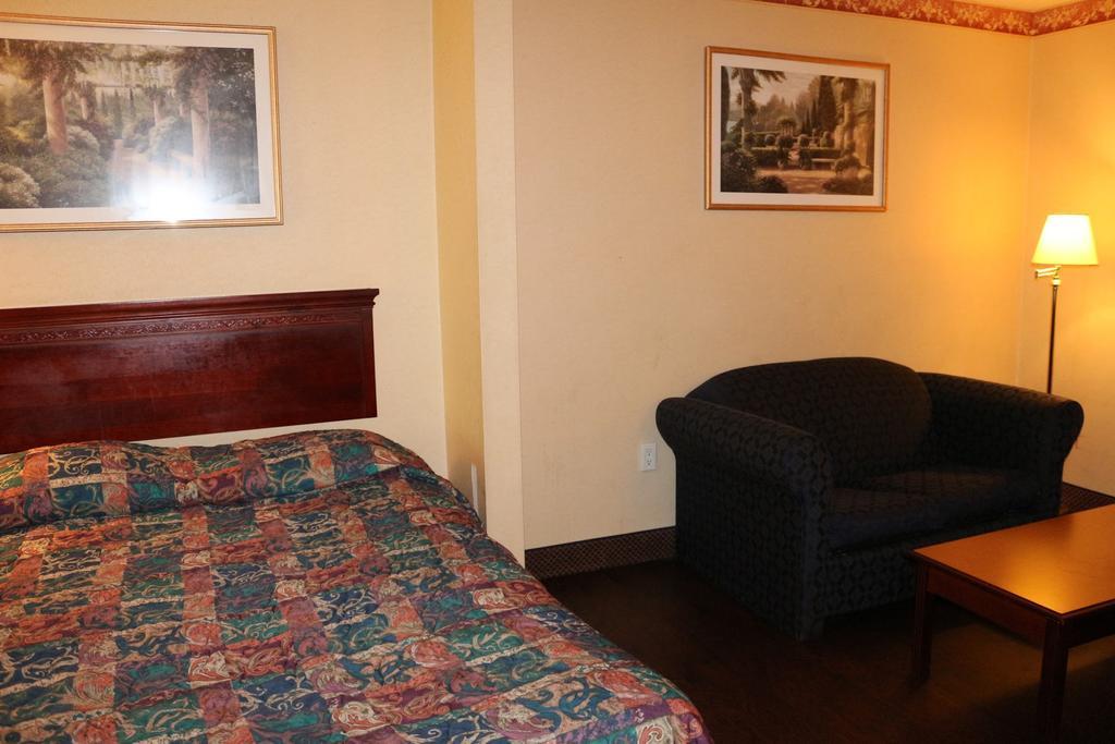 Magnolia Bay Hotel & Suites Jonesboro Kültér fotó