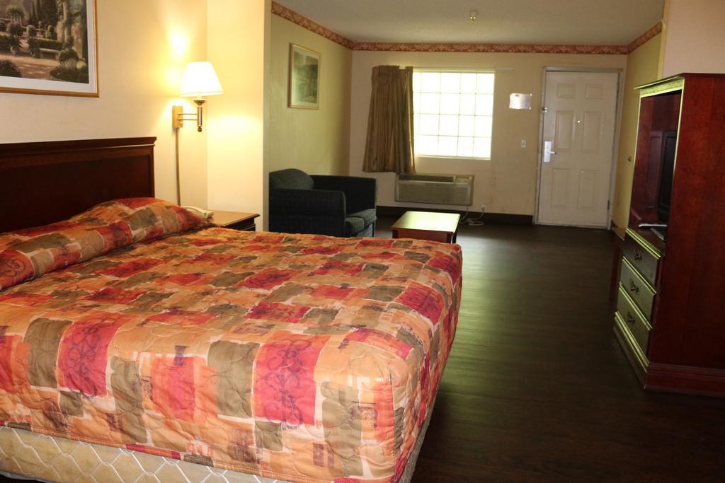 Magnolia Bay Hotel & Suites Jonesboro Kültér fotó